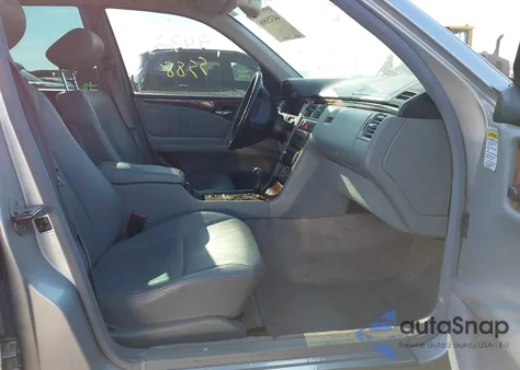 1999 Mercedes-Benz E 320 Awd z USA, uszkodzony, nr VIN WDBJF82H7XX021268